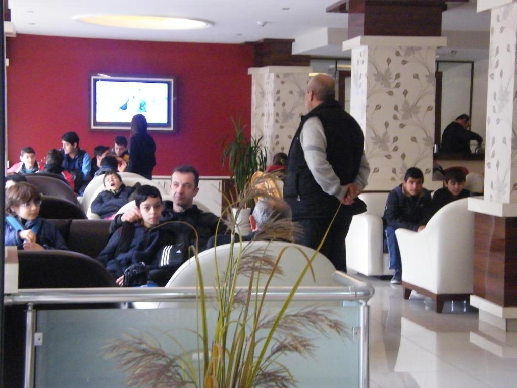 Egemen Hotel Mersin  Buitenkant foto